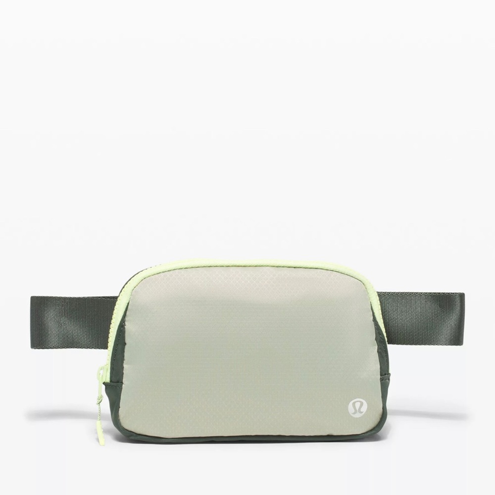 Lululemon belt bag